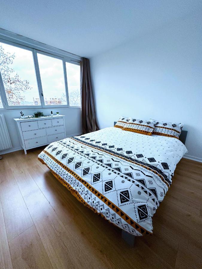 Ferienwohnung L'Ecrin De La Mairie Bois-Colombes Exterior foto