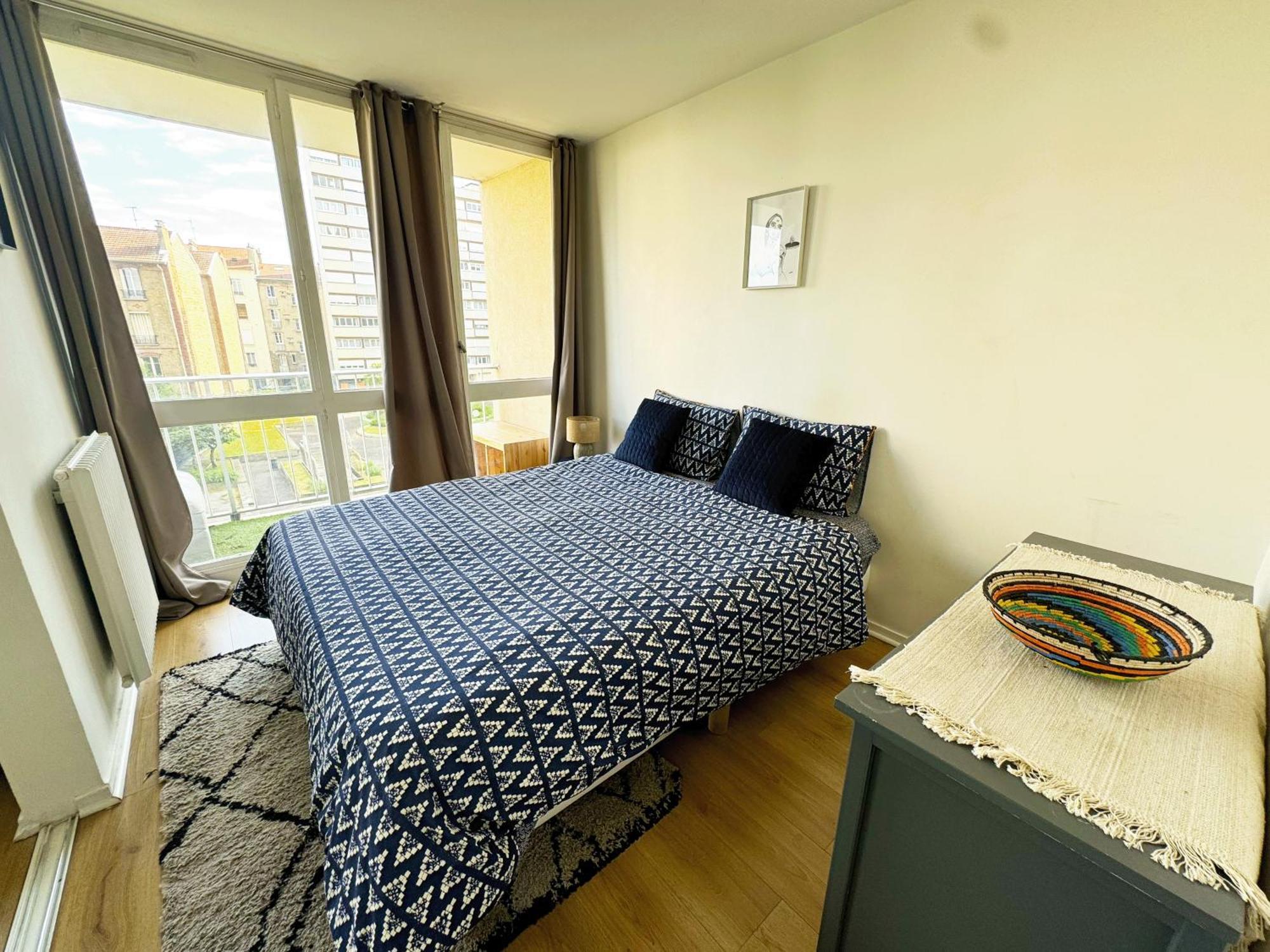 Ferienwohnung L'Ecrin De La Mairie Bois-Colombes Exterior foto